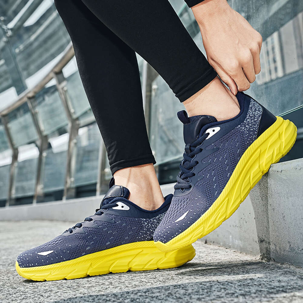 New design Breathable lightweight running Fashionable casual Large size men's sneakers walking shoes