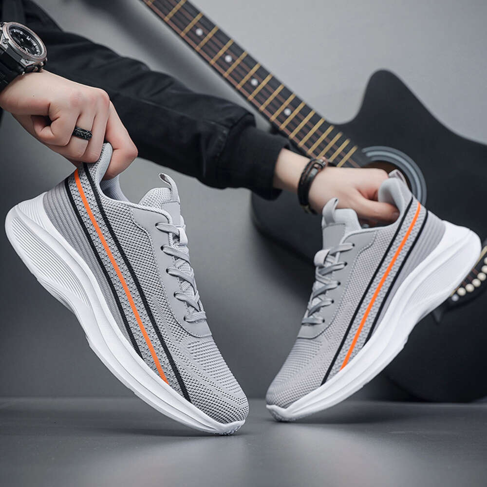 New Fashion Casual Sports Sneakers Breathable Lightweight High Elastic Big Size Running Shoes for Men
