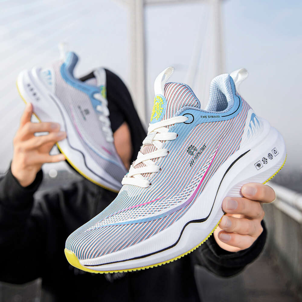 2024 New Quality Sports Shoes Customized Neutral High Elastic Carbon Plate lightweight sports running shoes for men