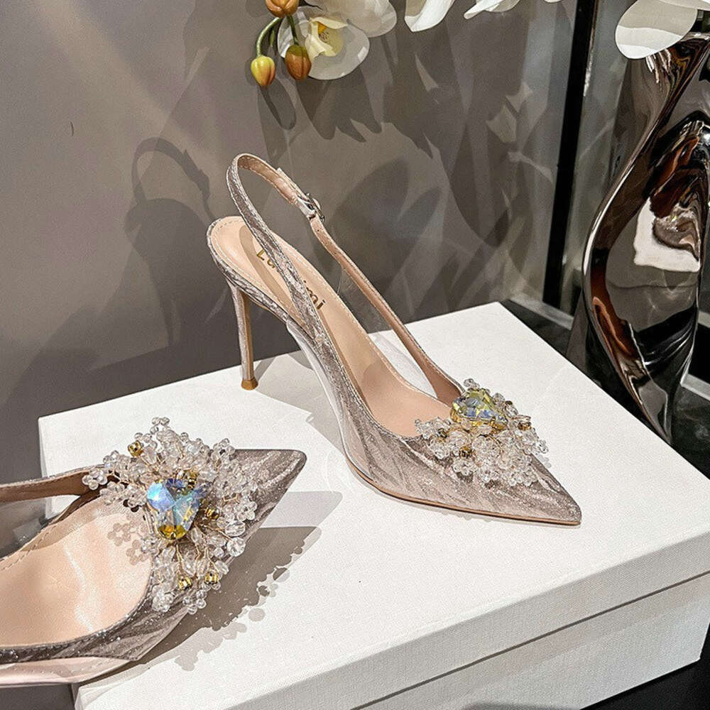 2024 New Fine Heel Pointy Dia Pumps Pearl Wedding Shoes Sparkles Baotou Glass Glue High-Heeled Sandals