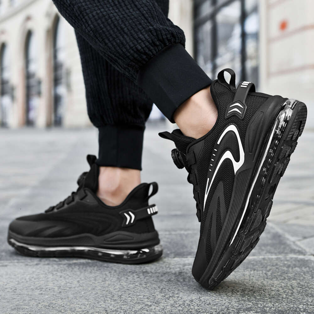 New fashion four seasons wear shoes the latest design of non-slip increase men's sports casual