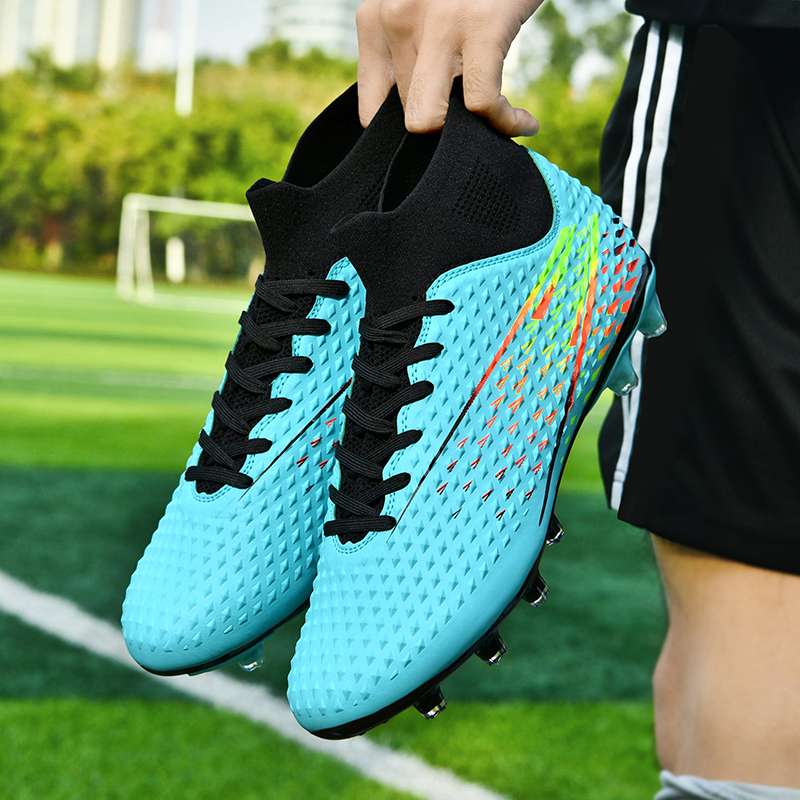 New Men Soccer Shoes High Ankle Football Boots Cleats FG Football Shoes High-top Breathable Ultralight High-quality Outdoor