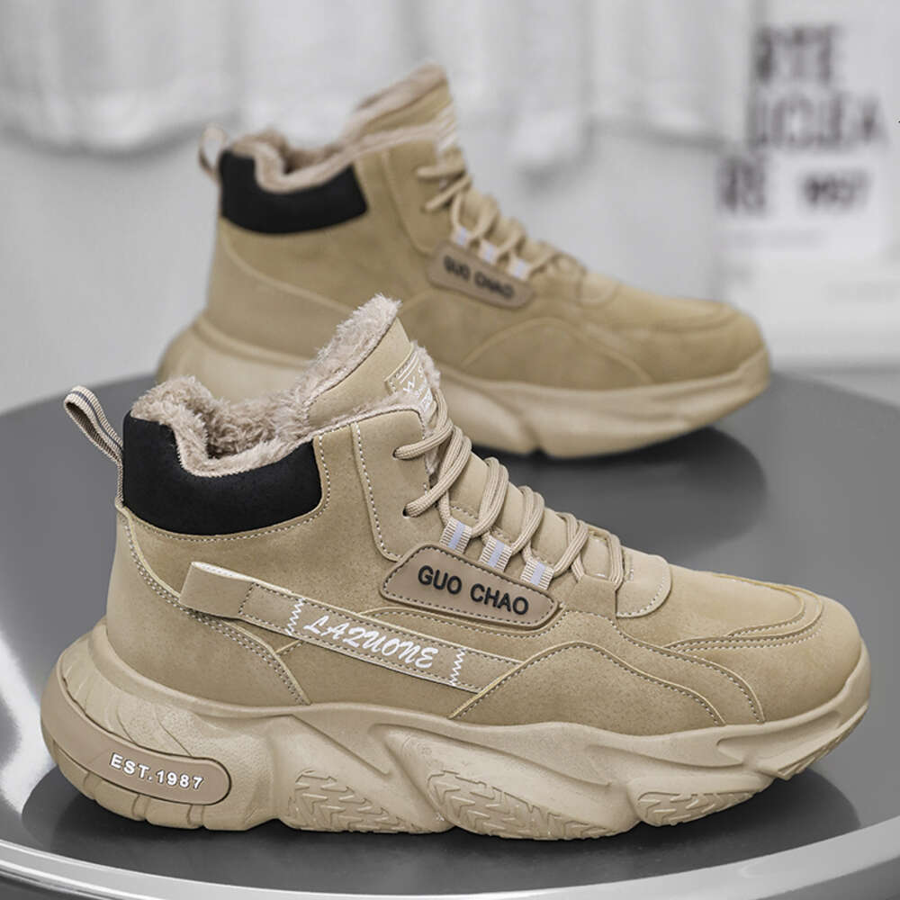 Classic design winter sneakers Warm outdoorsnow boots