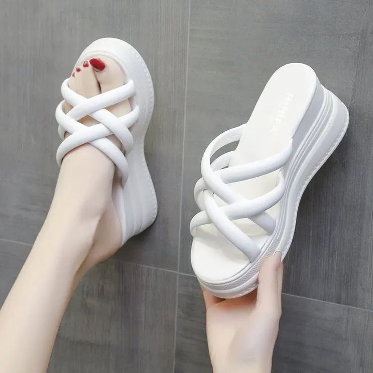 Red green and white summer womens sandals fashionable comfortable casual wedding slippers high heels platform beach shoes flip covers 240611