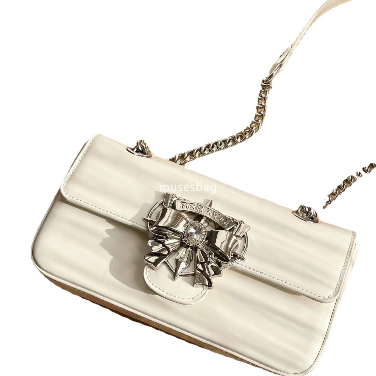 High quality niche design Kra Heart Bag new fashionable three-dimensional bow chain single shoulder portable underarm bag designer bag