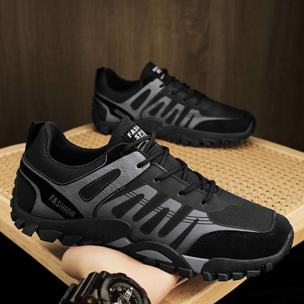 New fashion sneakers Lightweight non-slip Outdoor walking running shoes for man