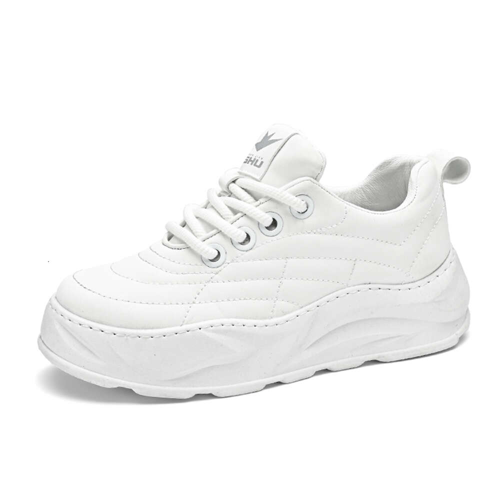Four seasons low top small white new thick soled 2024 spring comfortable men's casual shoes