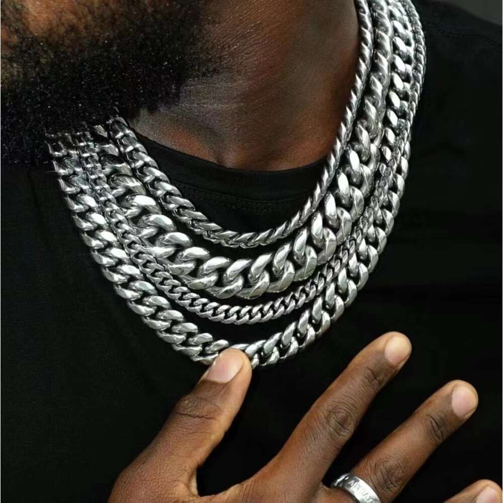 Foruixi Custom Moissanite Name Necklace Pendant Custom Cuban Link Name Necklace