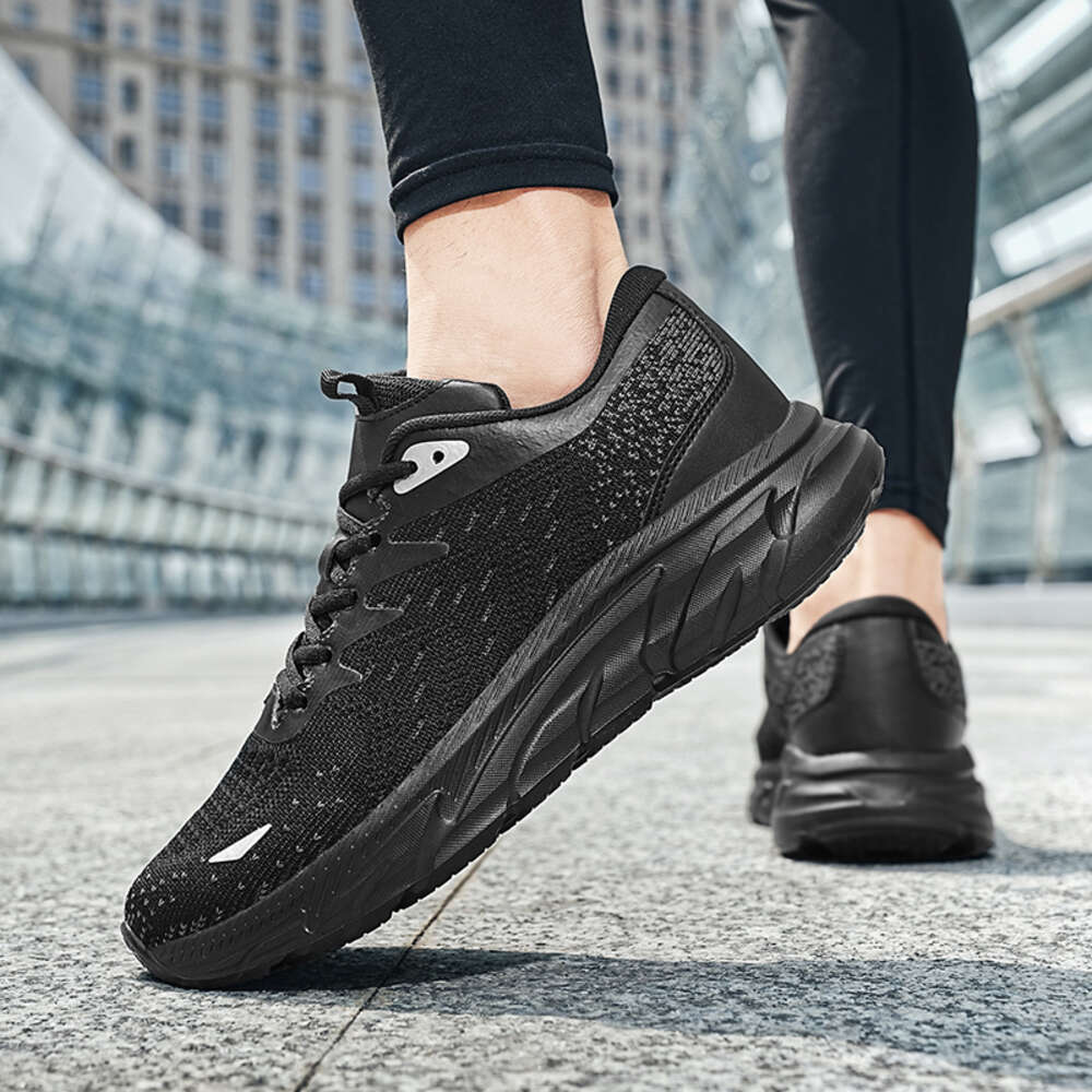 New design Breathable lightweight running Fashionable casual Large size men's sneakers walking shoes