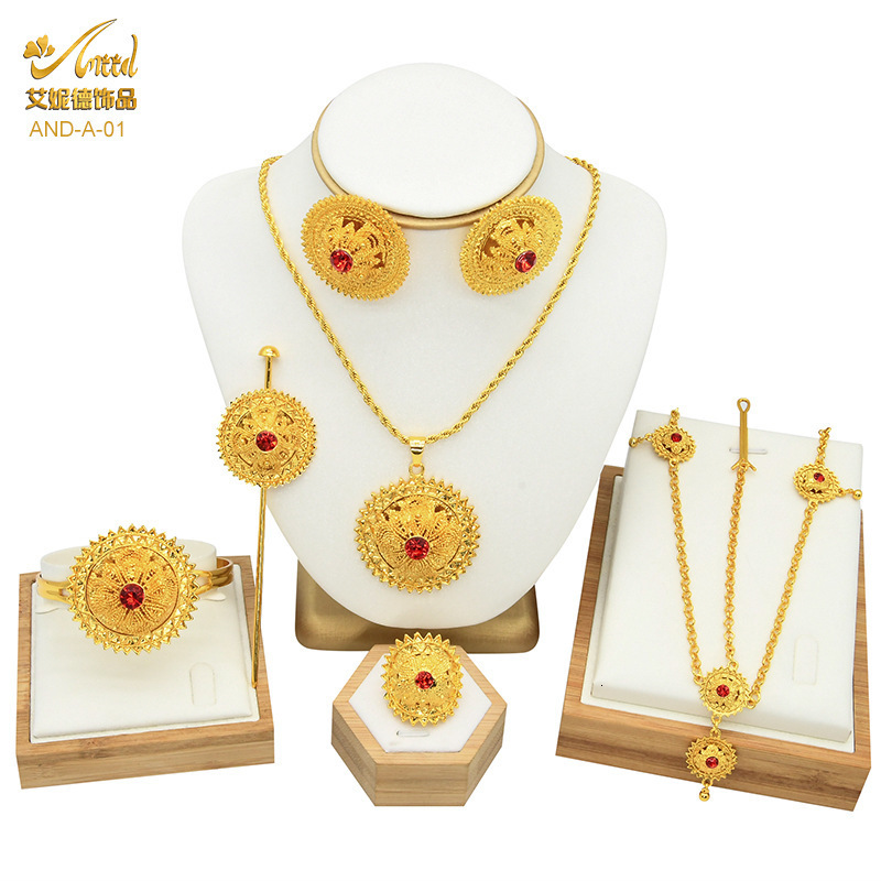 New Dubai 24K Gold Jewelry Set Bride Necklace Earring Ring Bracelet Hairpin Head Chain Six Piece Set 230725