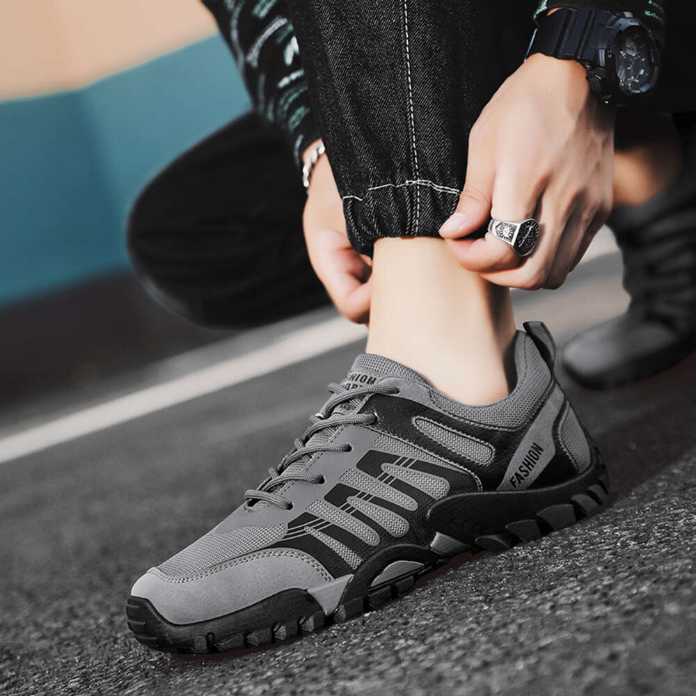 New fashion sneakers Lightweight non-slip Outdoor walking running shoes for man