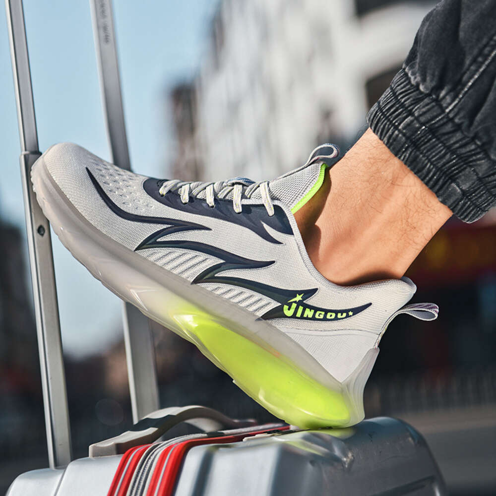 Newly designed non-slip casual Fashion chunky sports men's walking shoes