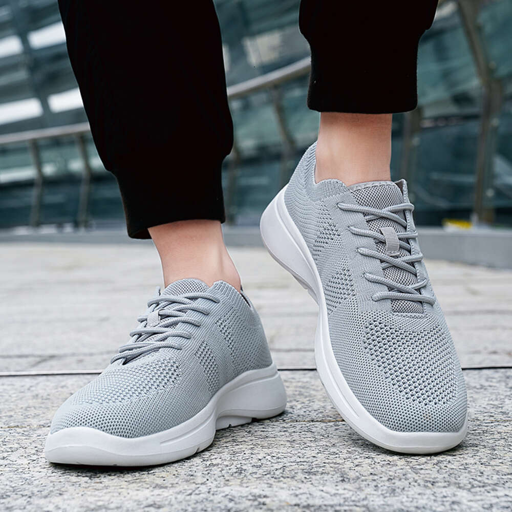 2024 New Outdoor Fashion Sneakers Comfortable Size: 39-48 Walking Summer Lightweight Breathable Men Casual Running Shoes