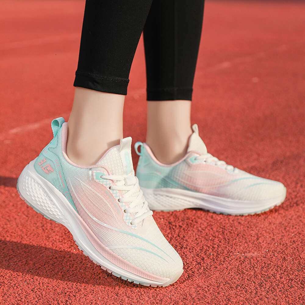 Ultra light rebound jelly shaped rubber bottom Custom Unisex Anti slip breathable men sneaker women running shoes