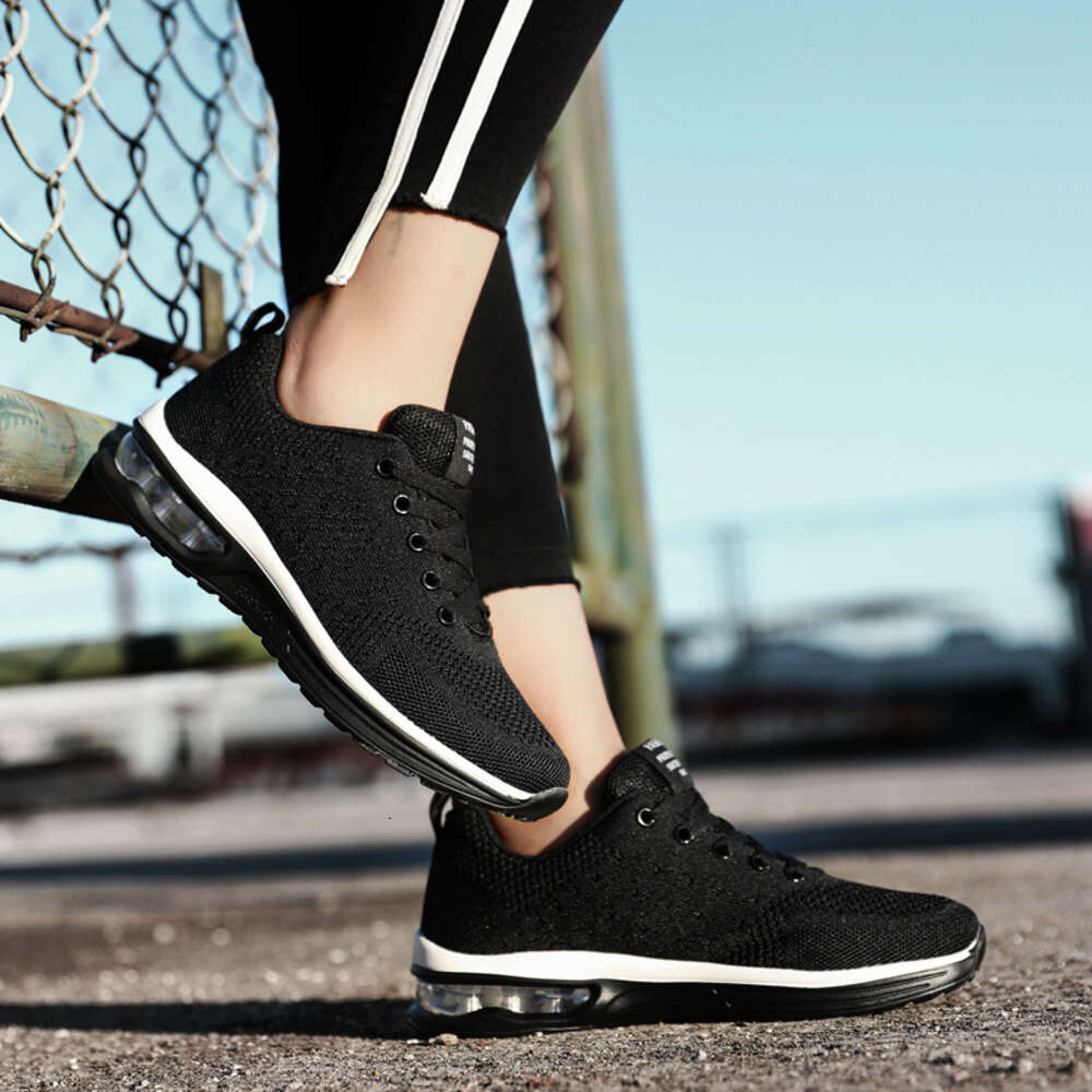 Hot selling large size running lightweight resilience men women Outdoor sports walking shoes