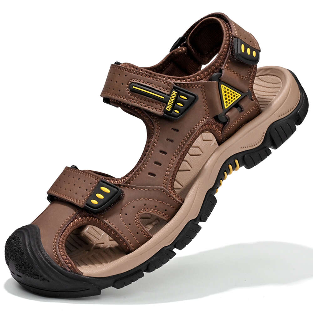 2024 Summer Leather Material Breathable Casual Shoes Men's Soft Outdoor Beach Sandals
