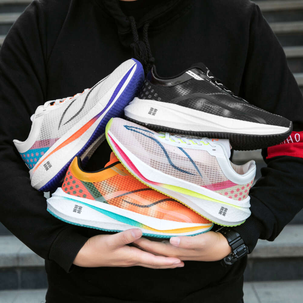 Factory wholesale fashion Air cushion sports walking breathable Lightweight mesh running shoes for man women