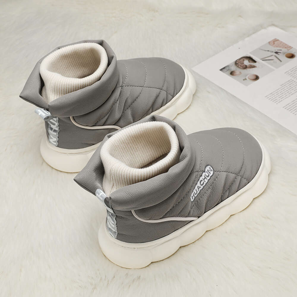 New design plus men's and women's snow boots winter outdoor hot sale of non-slip sports cotton shoes