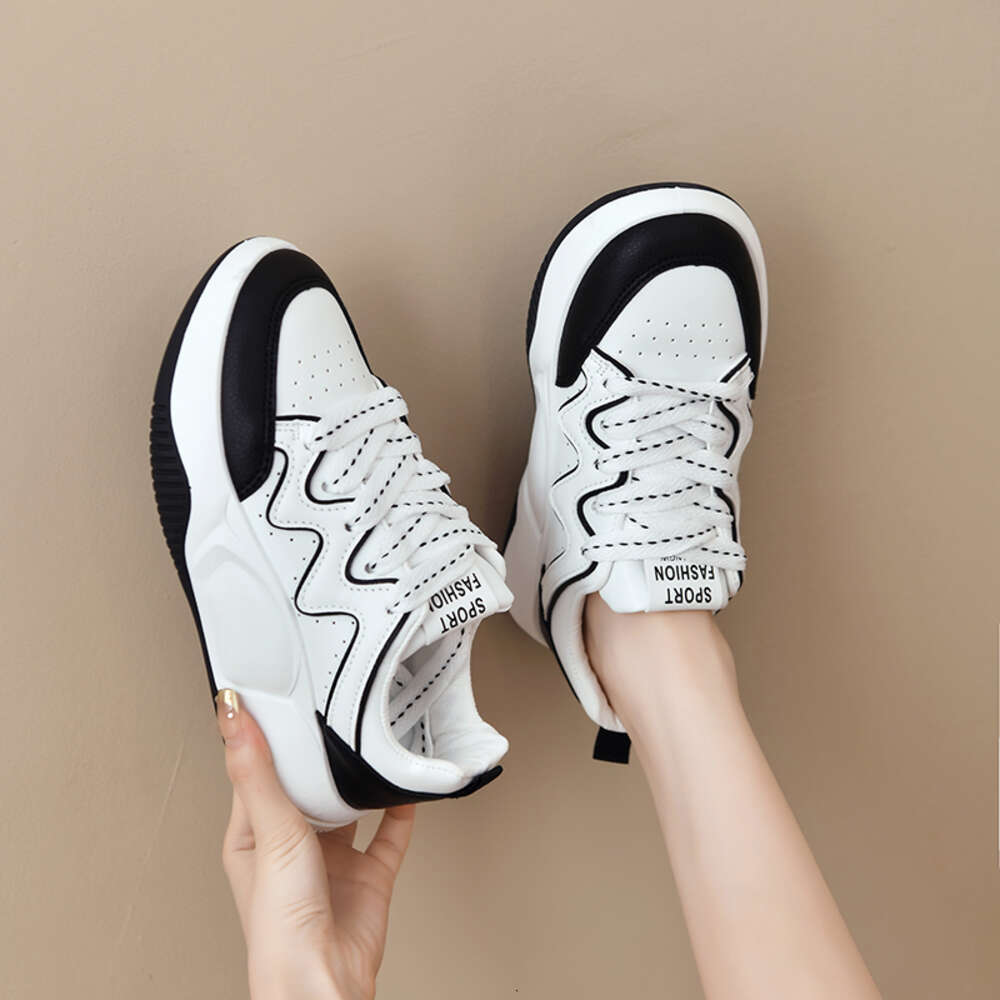 2023 Hot Sale Summer Casual Walk Style Fashion Women Breathable Sneakers custom Running Sport Shoes for Lady