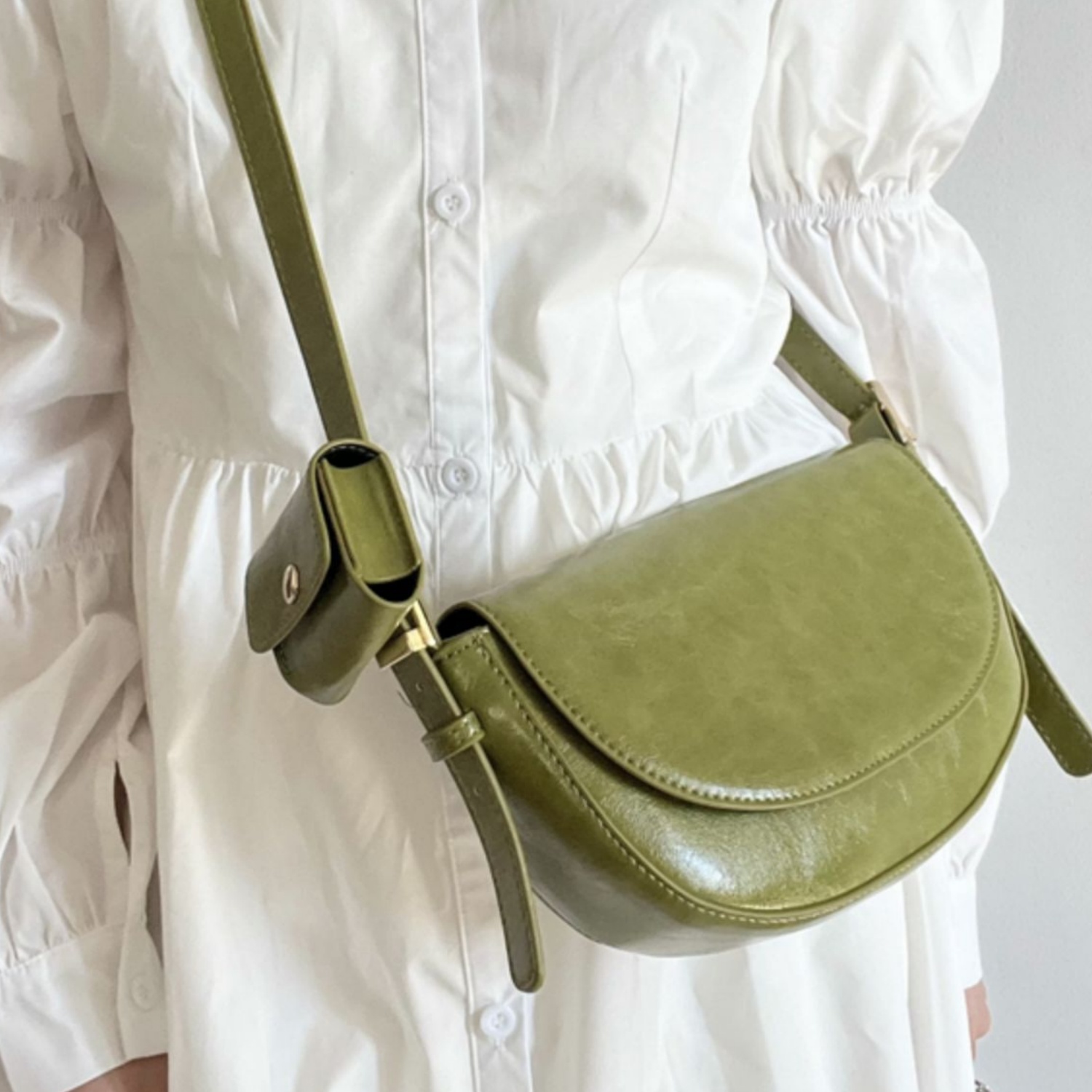 New trend simple and super hot portable underarm bag for women's retro and versatile commuting portable single shoulder diagonal saddle bag