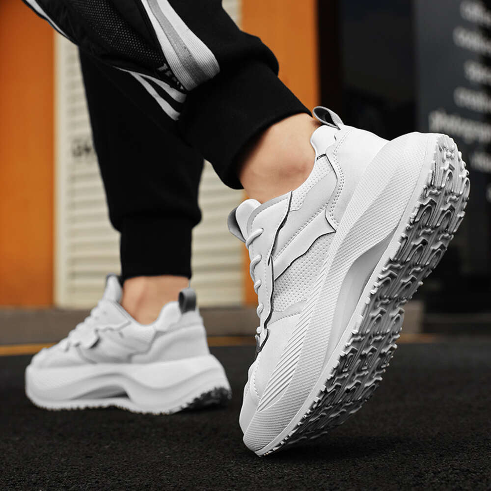 New design unisex stylish casual Comfortable Daily wear Sneakers Fashion Women's Chunky shoes