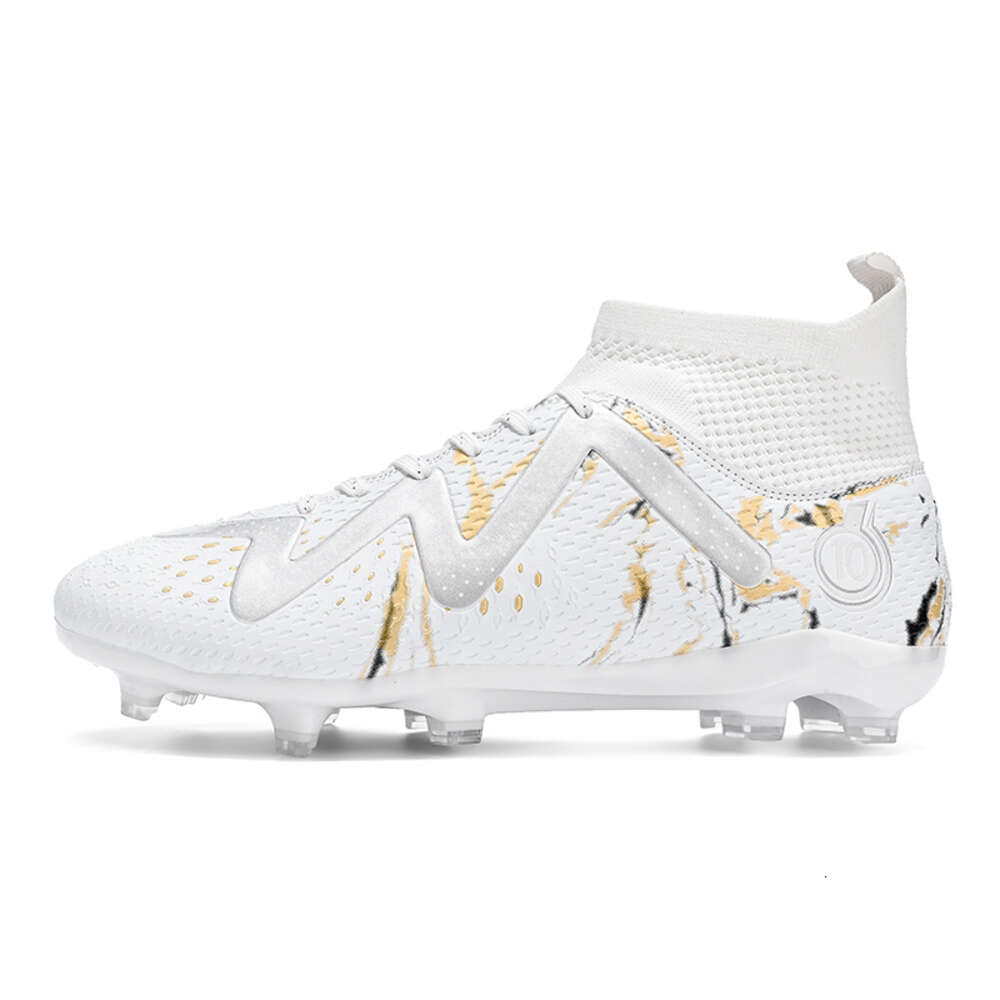 2023 new high-top large size broken nails men's and women's fashion wear-resistant football shoes