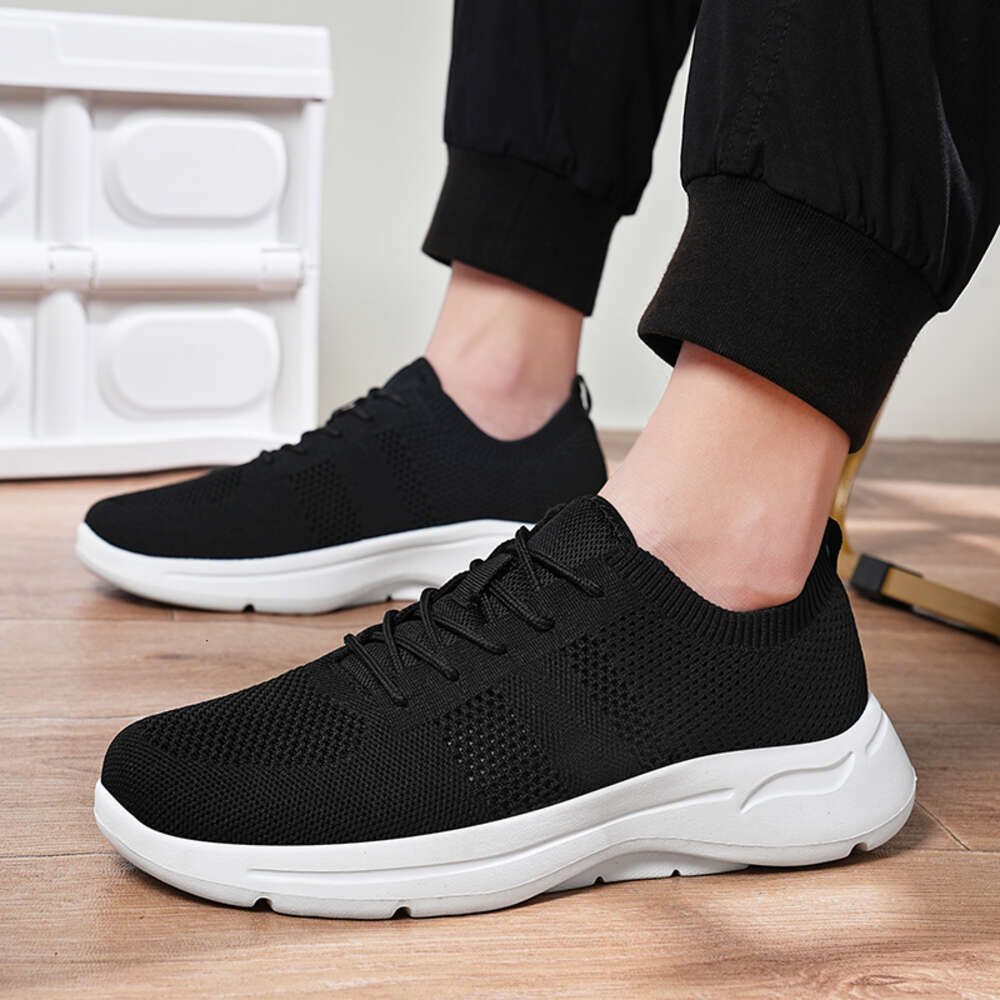 2024 New Outdoor Fashion Sneakers Comfortable Size: 39-48 Walking Summer Lightweight Breathable Men Casual Running Shoes