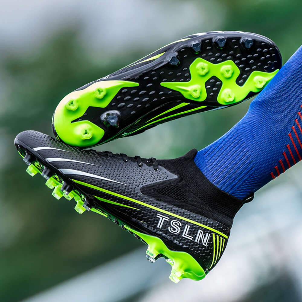 New quality Outdoor High top Non-slip Breathable Fashion sports FG Custom Men Football Soccer Shoes Boots