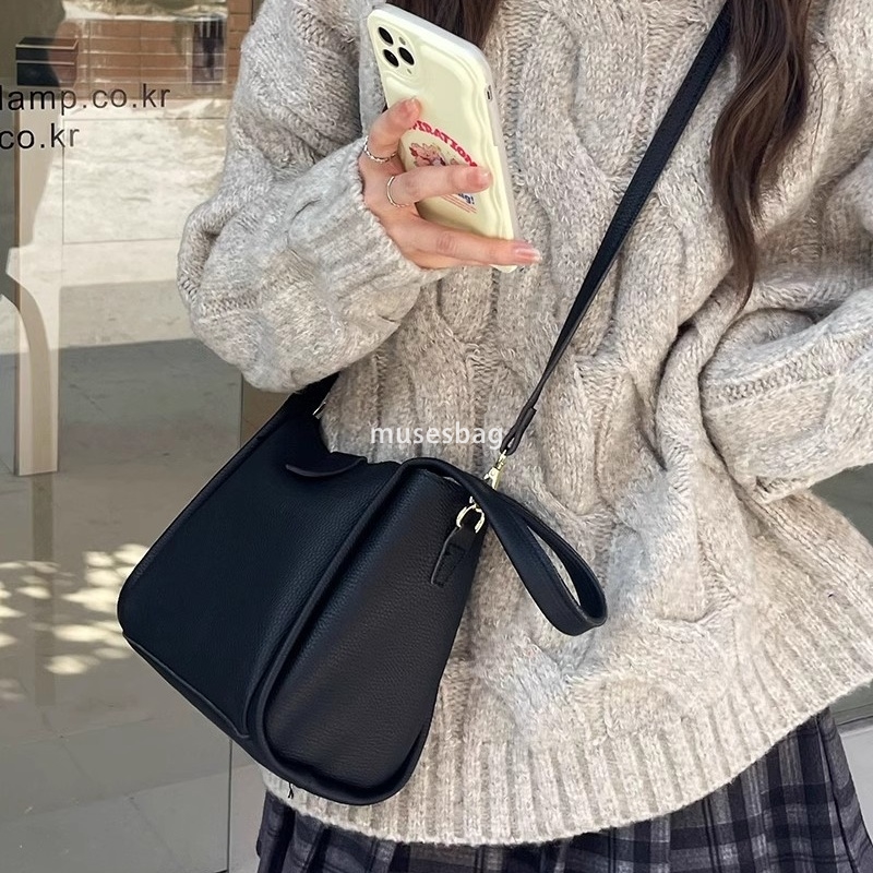 Retro Soft Noodle Vegetable Basket Bag Women's New Fashion Autumn and Winter Korean Little Tote Bag Versatile Crossbody Bag One Shoulder Bucket B