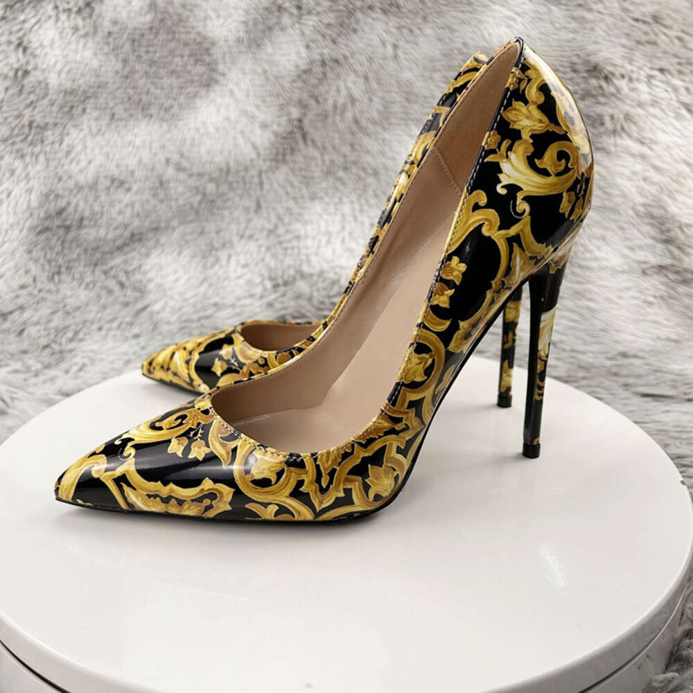 Noenname_Null Black Graffiti Colorful Pumps Sexy High Heels Wedding Party Women Shoes Stilettos Accept Customized