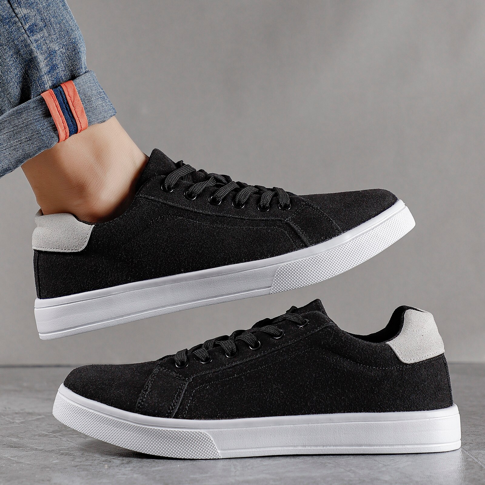 Men Shoes Men's Skateboarding Shoes Classics Sneakers For Men Black Shoes Comfortable Footwear For Male 2