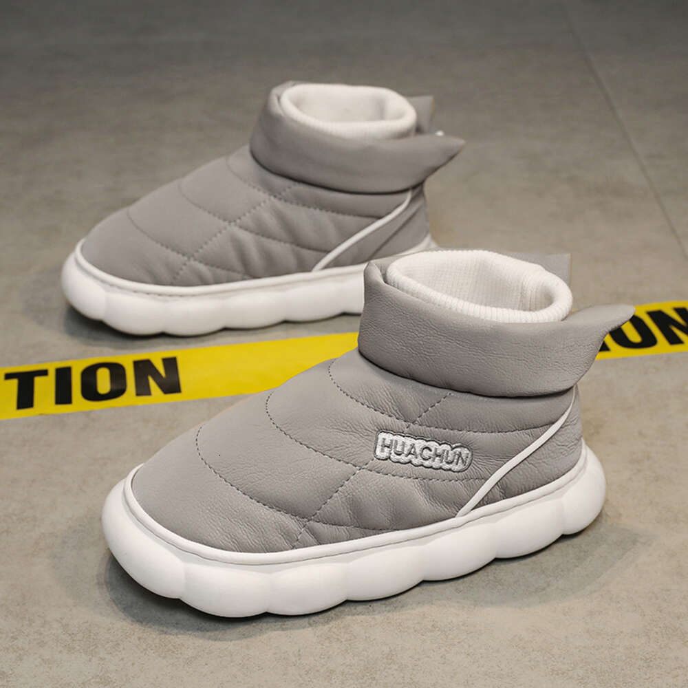 New design plus men's and women's snow boots winter outdoor hot sale of non-slip sports cotton shoes