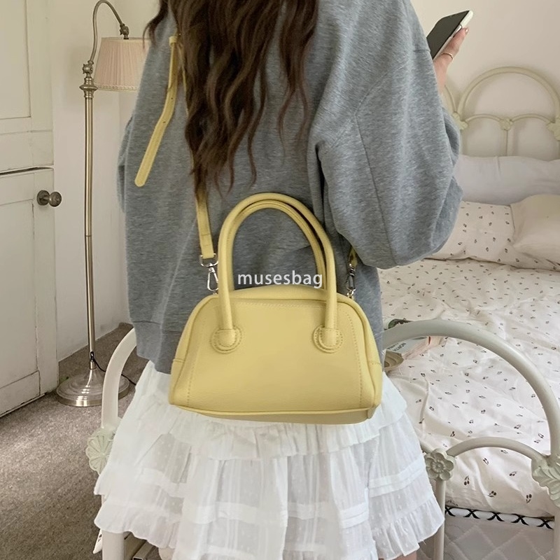 High quality niche design Korean version large capacity pillow bag for women's new high-end and versatile commuting carrying crossbody bag