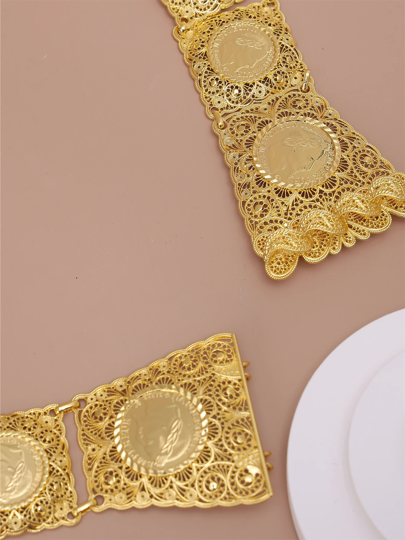 Algerian Coin Belt Gold Plated Metal Hand-Made Fine Carved Napoleon Head Arab Traditional Festival Bridal Waist Chain Jewelry 240531