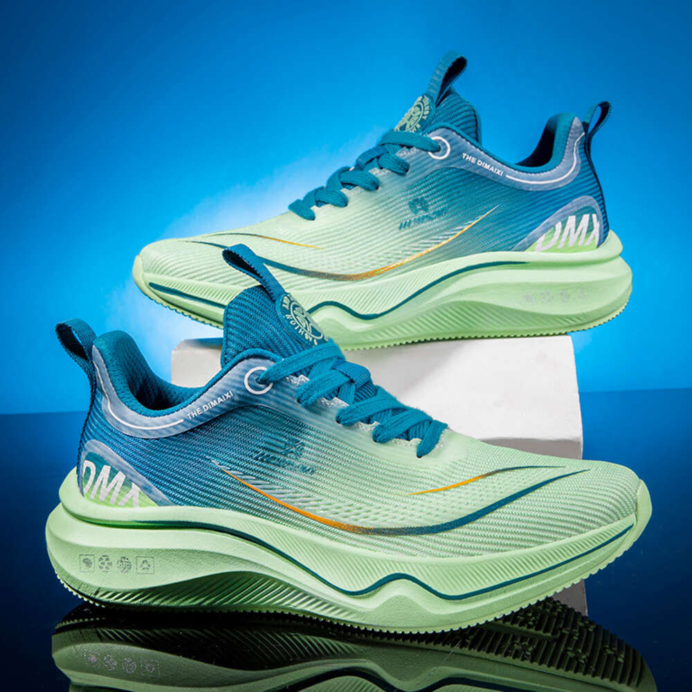 2024 New Quality Sports Shoes Customized Neutral High Elastic Carbon Plate lightweight sports running shoes for men