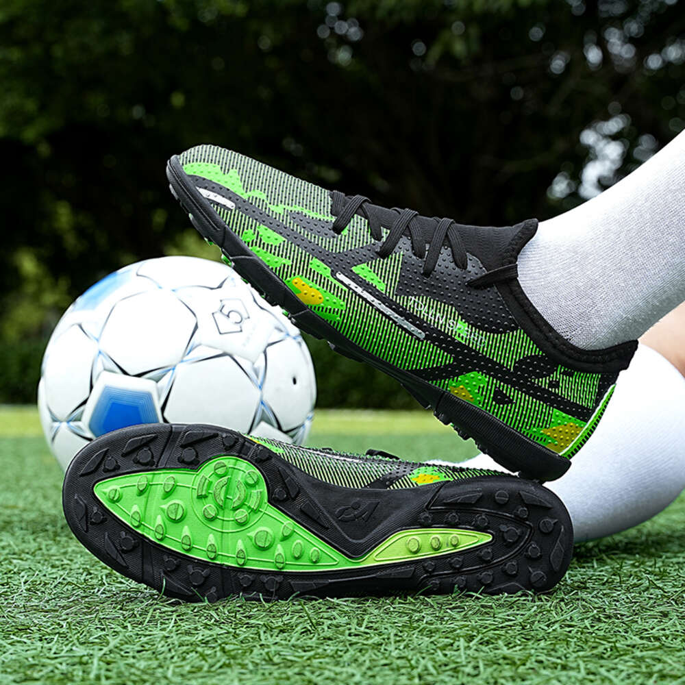 Football For Men Tf Soccer Women Spikes Short Nails And Wear-resistant Training Shoes