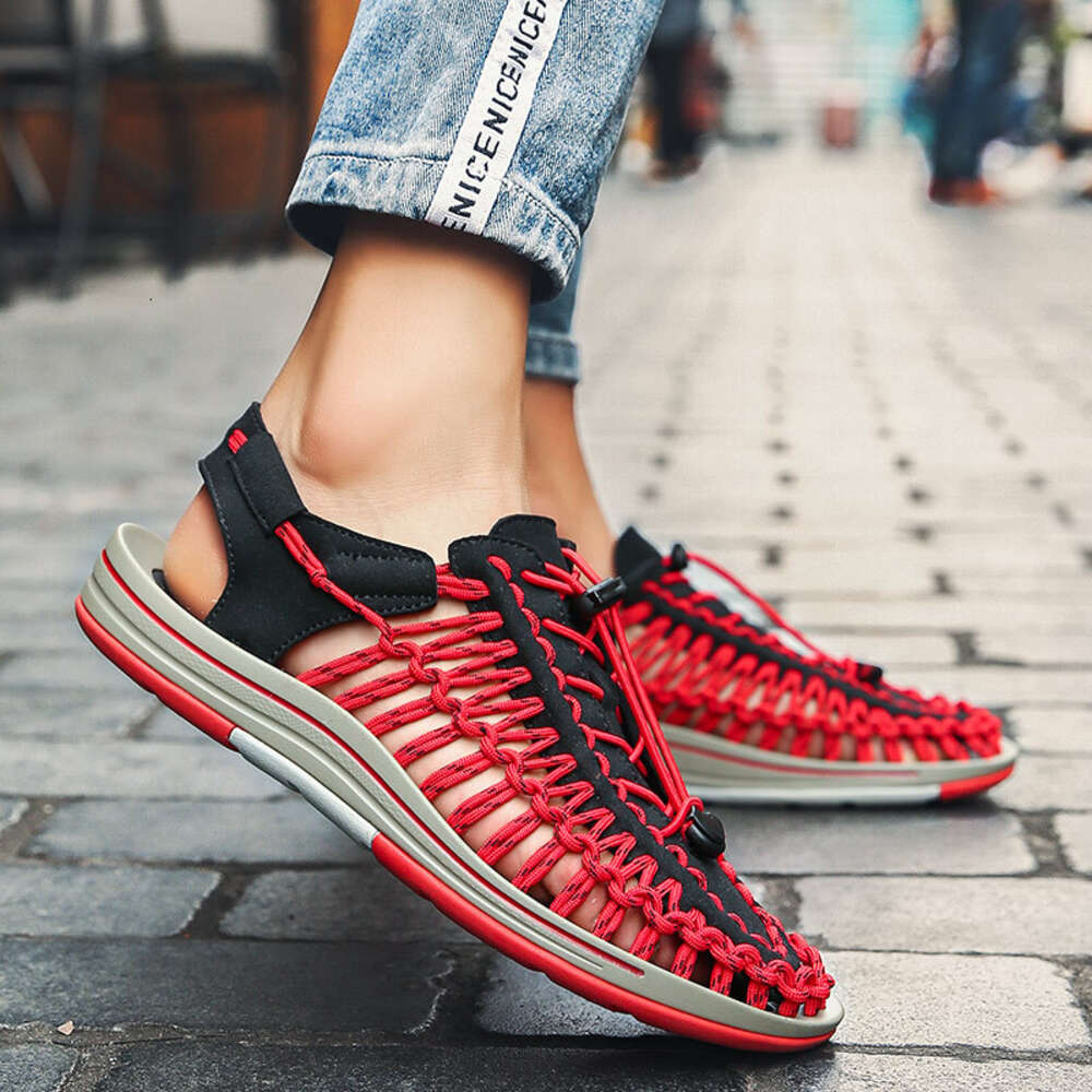 New big size comfortable men's beach outdoors hiking sandals