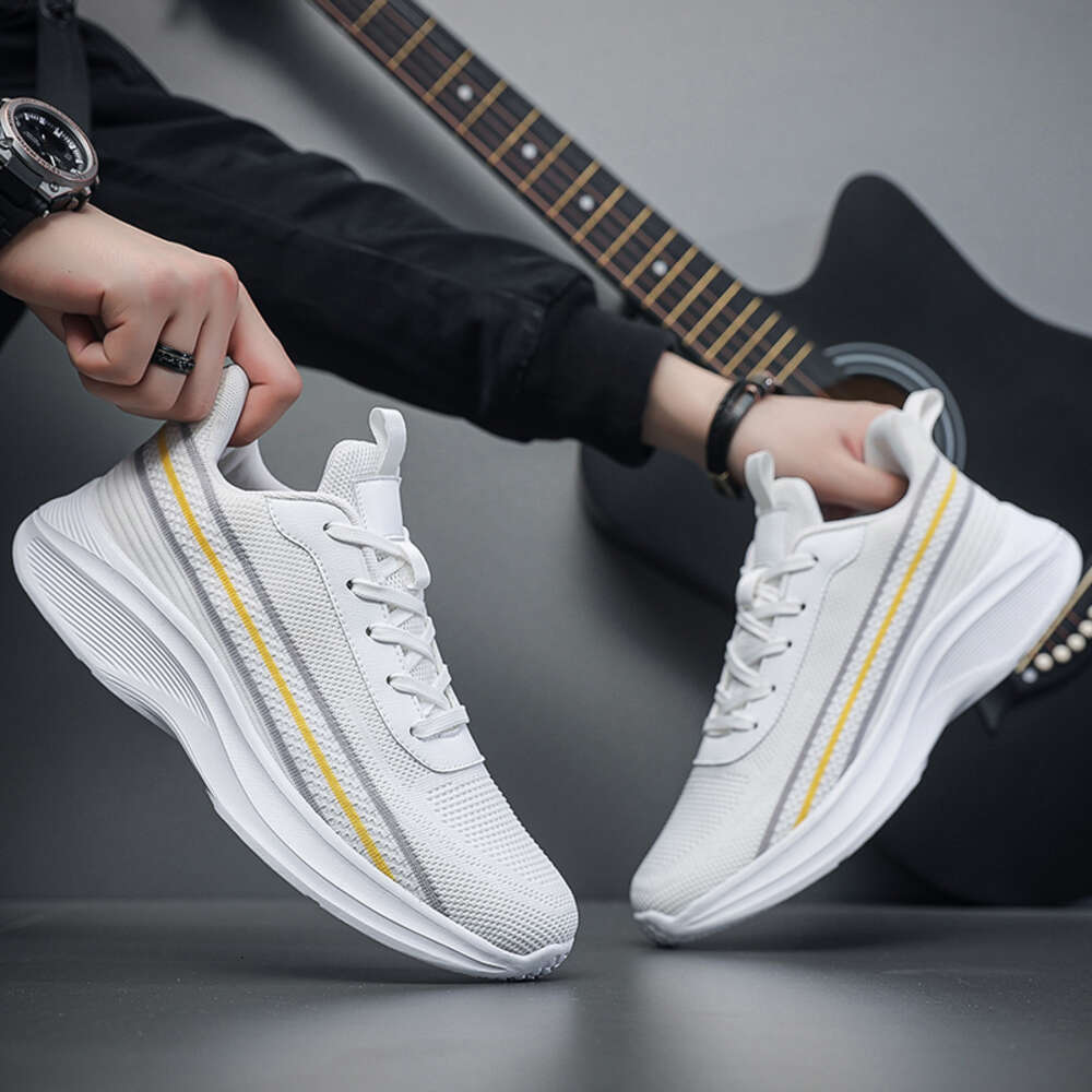 New Fashion Casual Sports Sneakers Breathable Lightweight High Elastic Big Size Running Shoes for Men