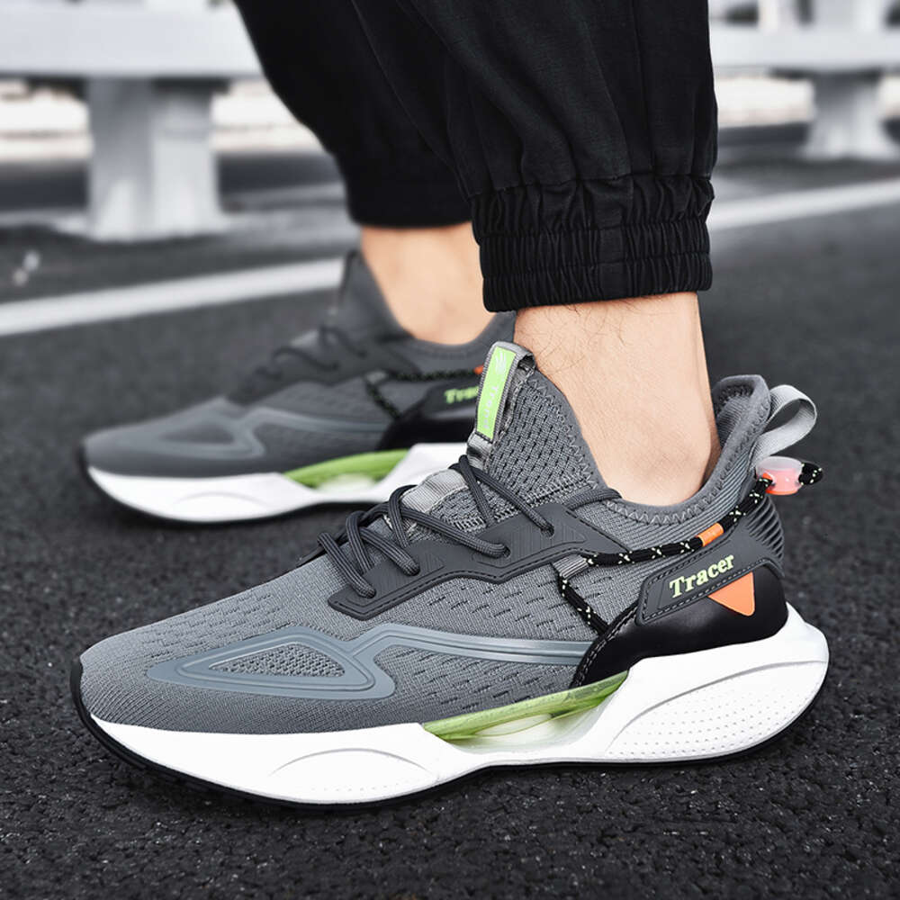 2024 Outdoor Fashion Sneakers Breathable Comfortable Synthetic Sports Lightweight Men Casual Running Shoes