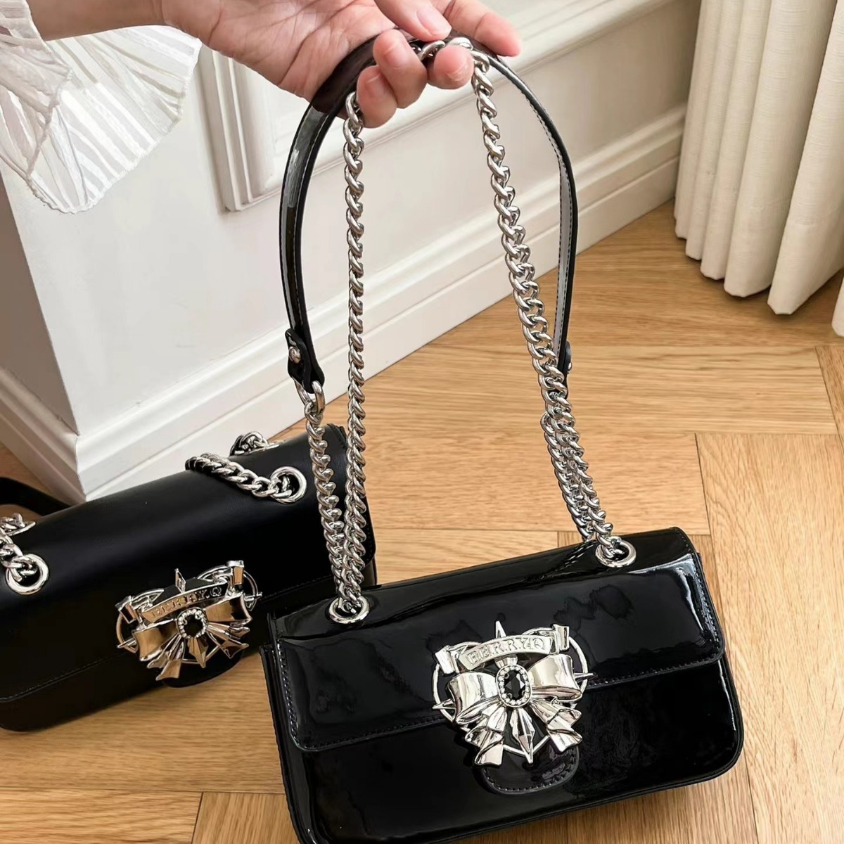 High quality niche design Kra Heart Bag new fashionable three-dimensional bow chain single shoulder portable underarm bag designer bag
