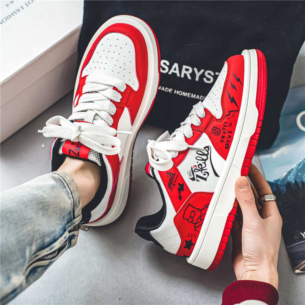 99 Four Seasons Casual Leather Men's and Board Shoes at Special Offer Store