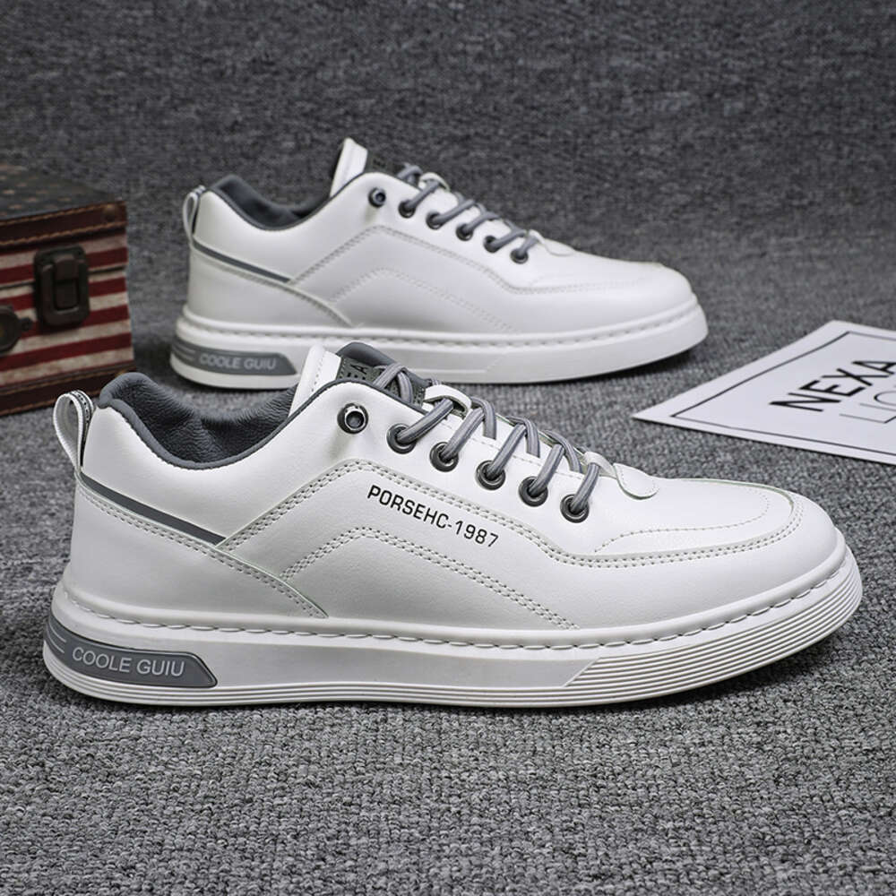 2024 Men's Sports Casual Sneakers Trendy All-Match Low Top Board Versatile White Shoes Spring Fashion Walking Style