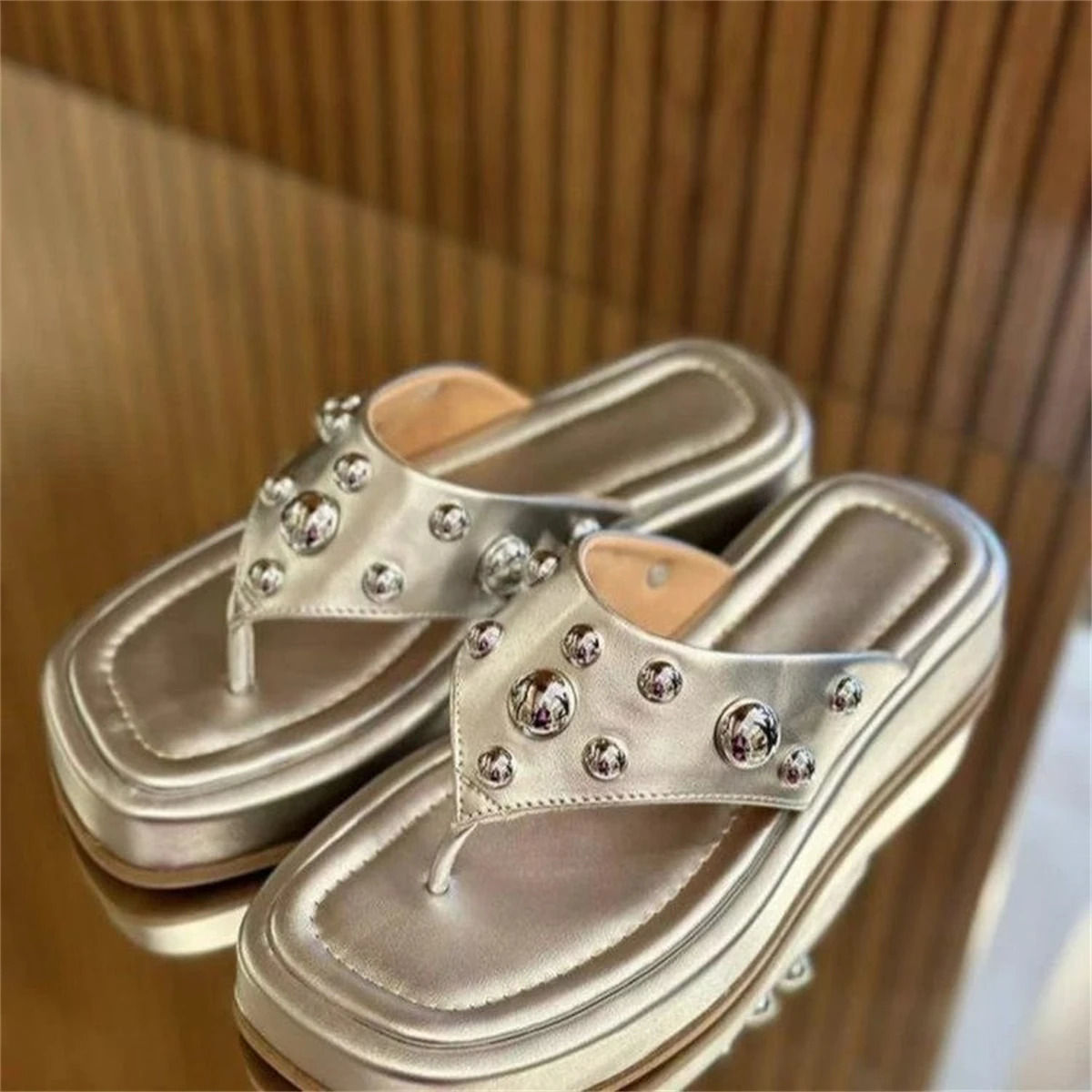 Golden Platform Slippers Women Clip Toe Cozy Shoes Walking Dress Sandals Summer Beach Flip Flops Fashion Large Size Female Flats 240613