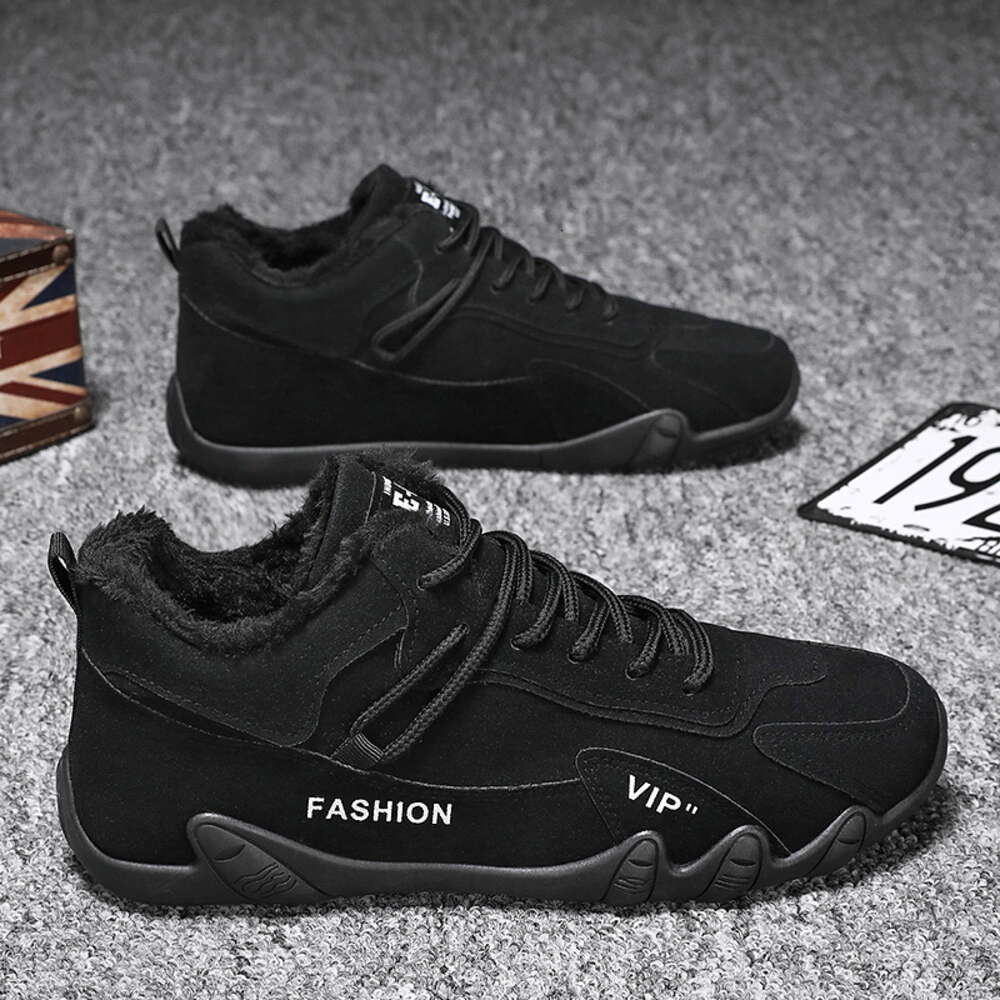 Hot Selling Men's Outdoor Hiking Boots New Winter Plush Casual Sports Shoes