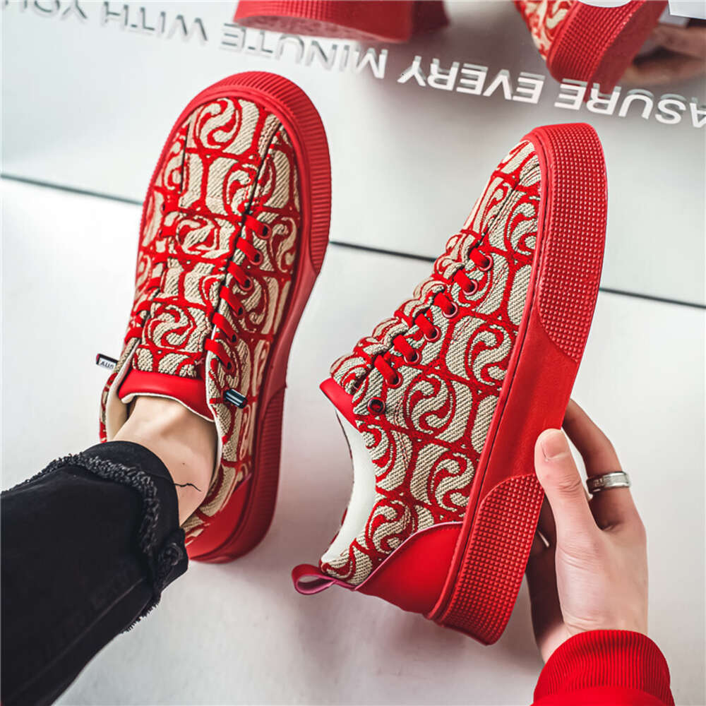 115 Four Seasons Fabric Casual Men's and Board Shoes at Special Offer Store