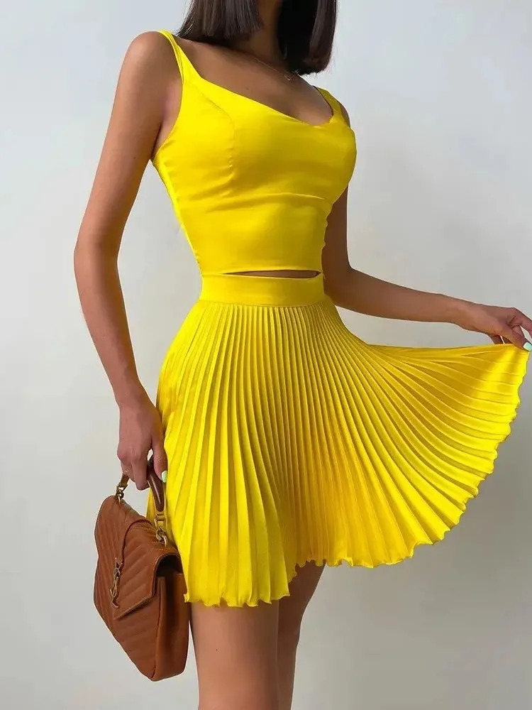 Two Piece Set For Women Mini Print Short Pleated Skirt Sets 2 Piece Sets Floral Camisole Skirt White Outfit For Sexy Club Party 240601