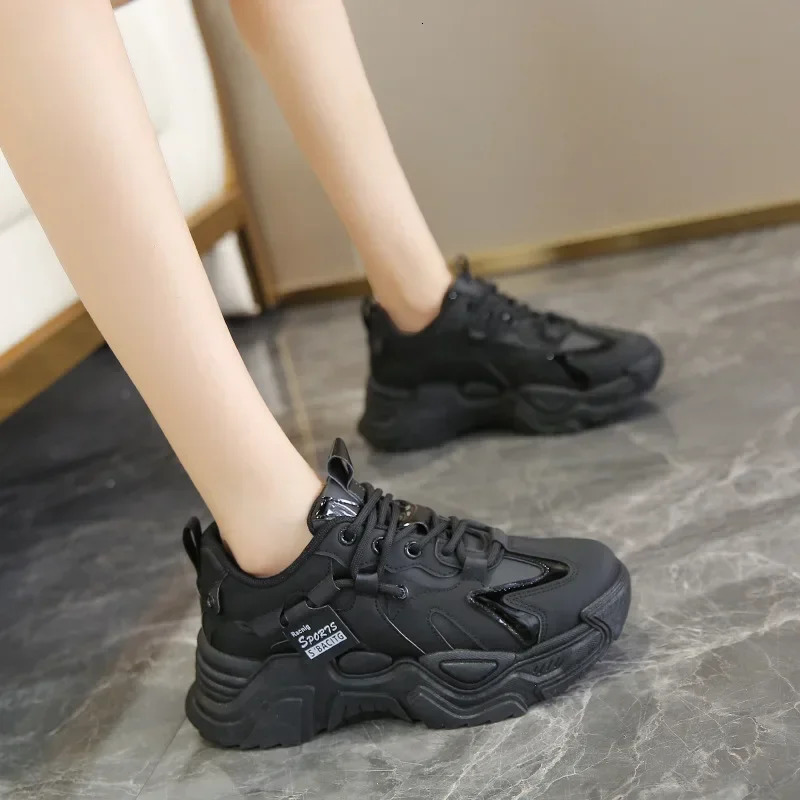 Fashion Platform Shoes for Womens Outdoor Lace-up Casual Shoes Breathable Chunky Sneakers Women Non Slip Zapatillas Mujer 240612