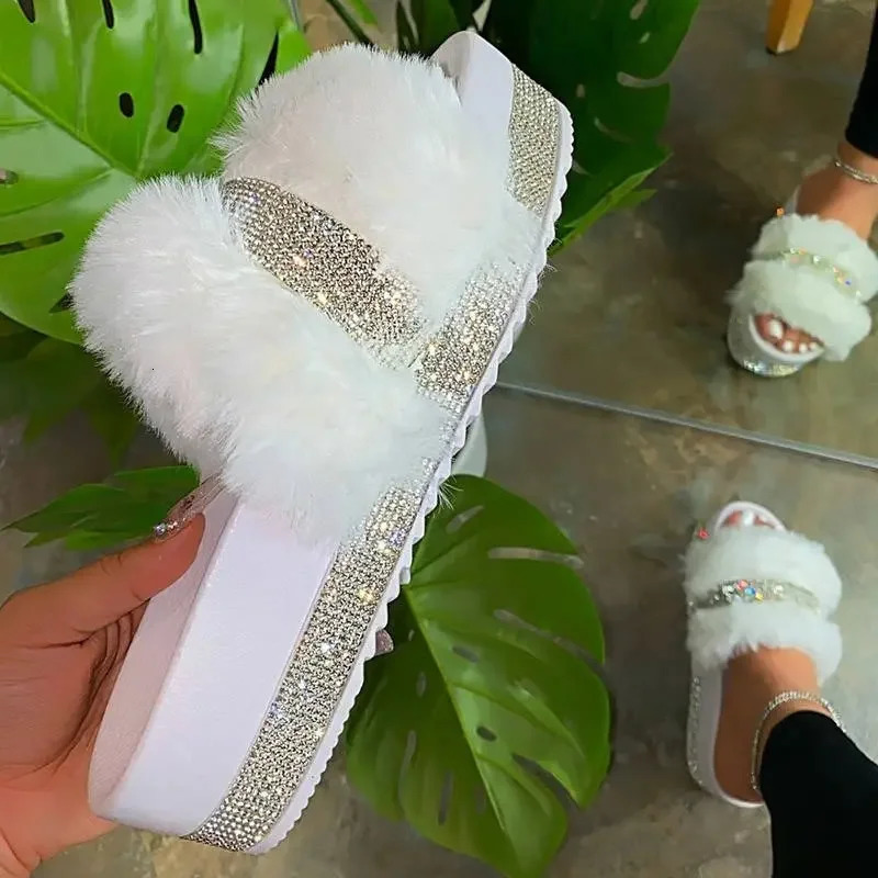 Women Summer Outdoor Fur Slippers Bling Flat Sandals Plush Casual Shoes Home Slippers Comfortable Shoes Furry Slides 240612