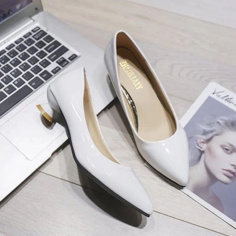Low Heel High Heels Stiletto Wild Womens Shoes Simple Comfort Work Shoes Shallow Mouth Pointed Single Shoes Fashion Pumps 240612