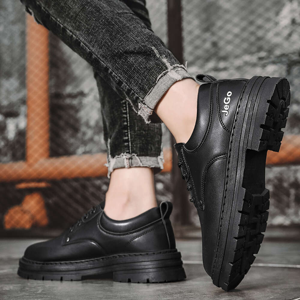 autumn big yellow boots British all-match work thick soles wear-resistant non-slip low-top casual shoes for boys